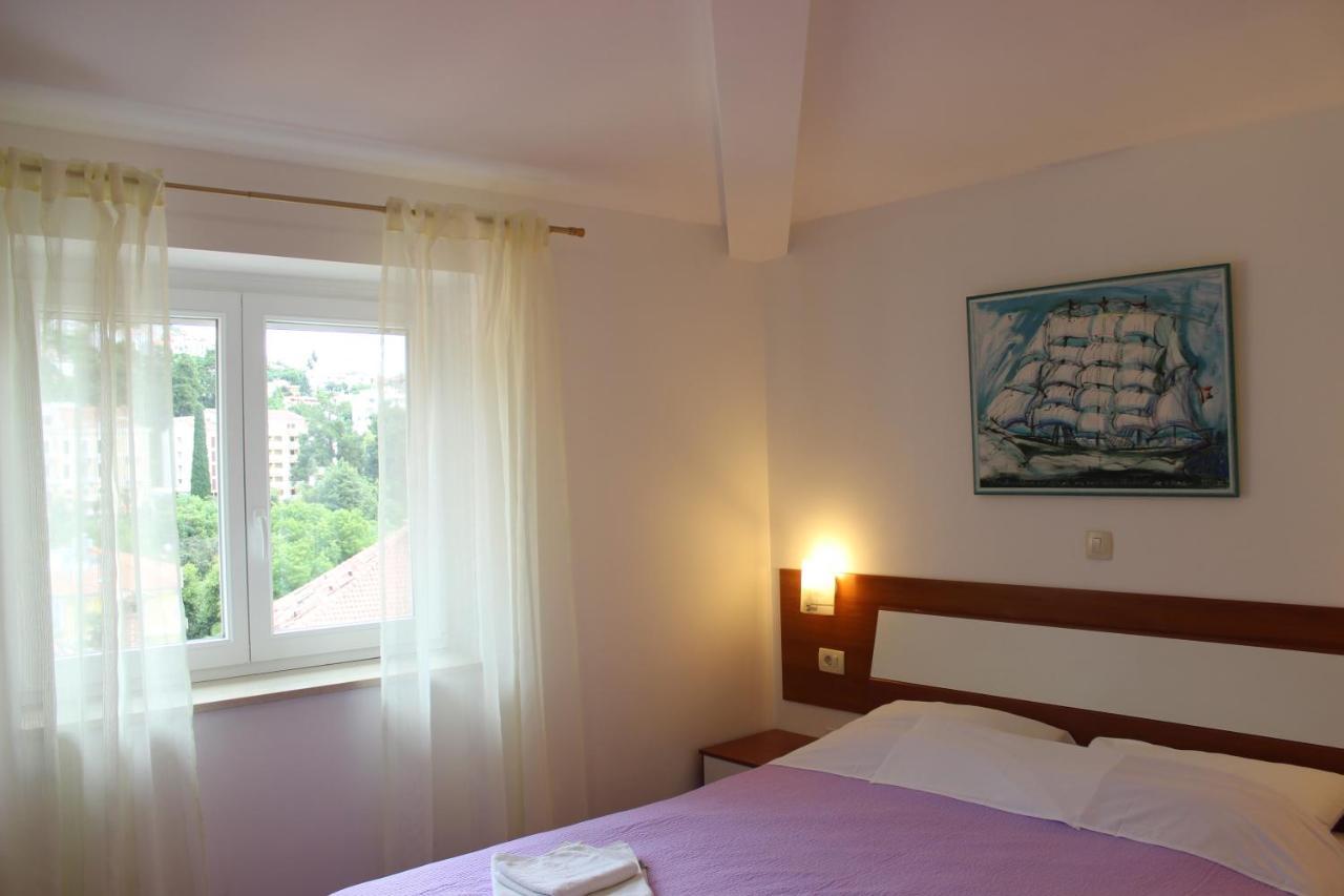 Apartments And Rooms Liburnija Opatija Exterior photo