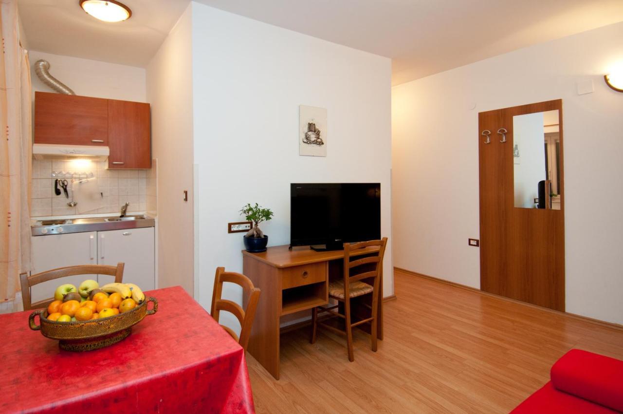 Apartments And Rooms Liburnija Opatija Exterior photo