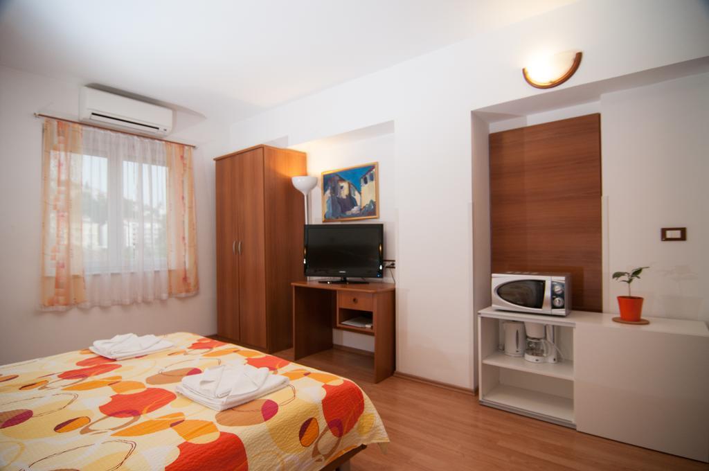 Apartments And Rooms Liburnija Opatija Exterior photo