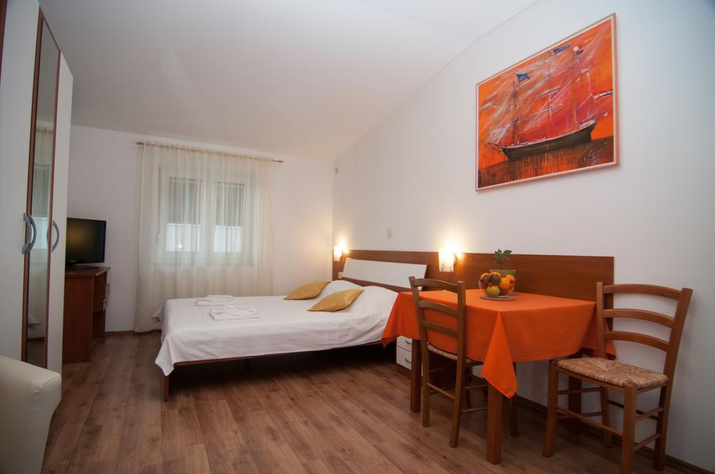 Apartments And Rooms Liburnija Opatija Exterior photo